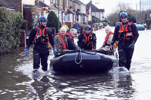 ODVAŽNO: Prinčevi spasavali ljude od poplava!