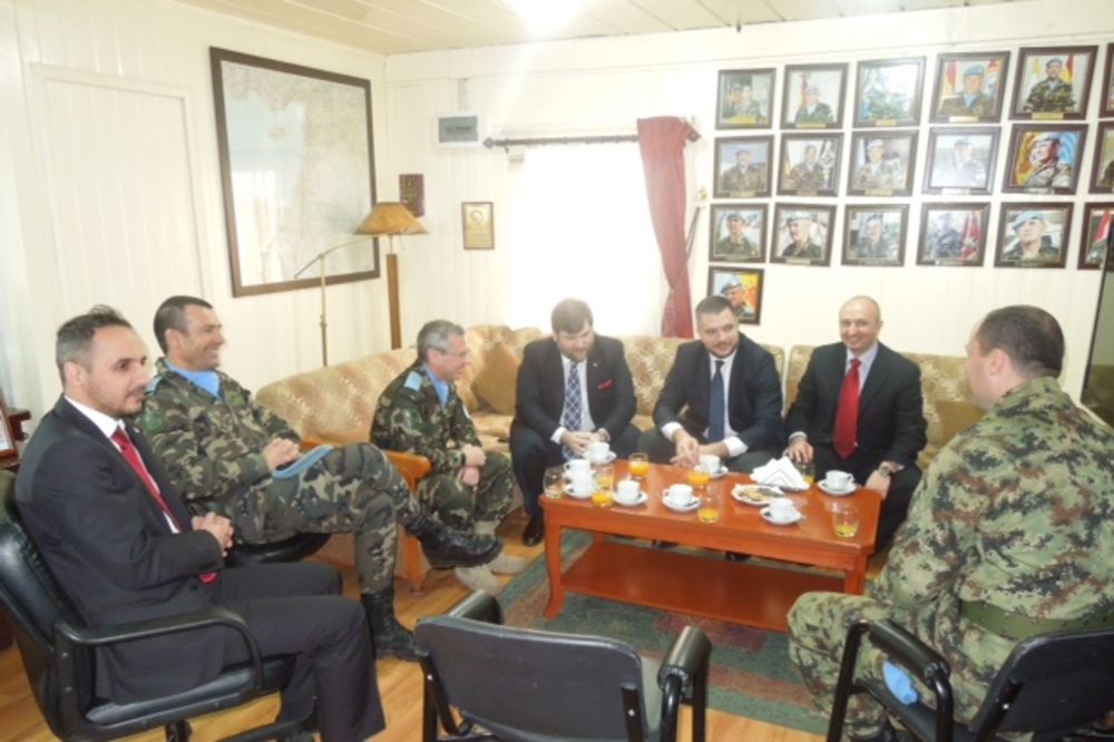 Diplomate u poseti srpskim vojnicima u Libanu
