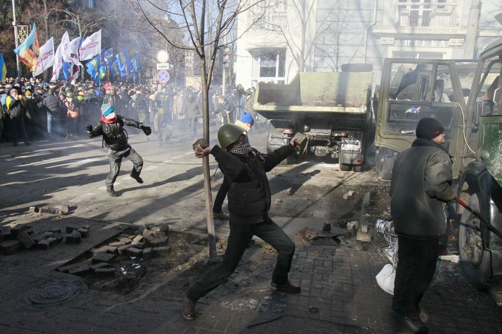 KIJEV: Novi sukobi policije i demonstranata