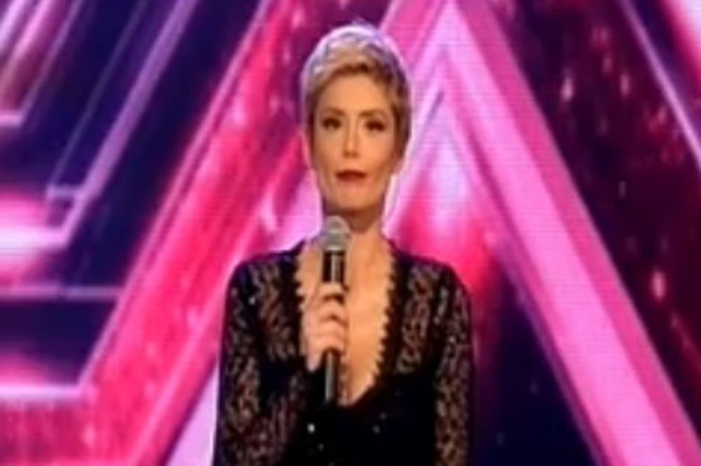 ŠTA JE OVO: Ana Grubin pokazala donji veš na sceni X Factor!