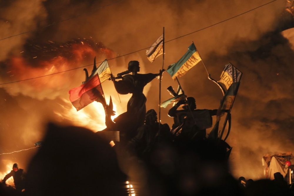 UŽIVO GRAĐANSKI RAT U UKRAJINI: Razmena vatre policije i demonstranata, najmanje 18 mrtvih!