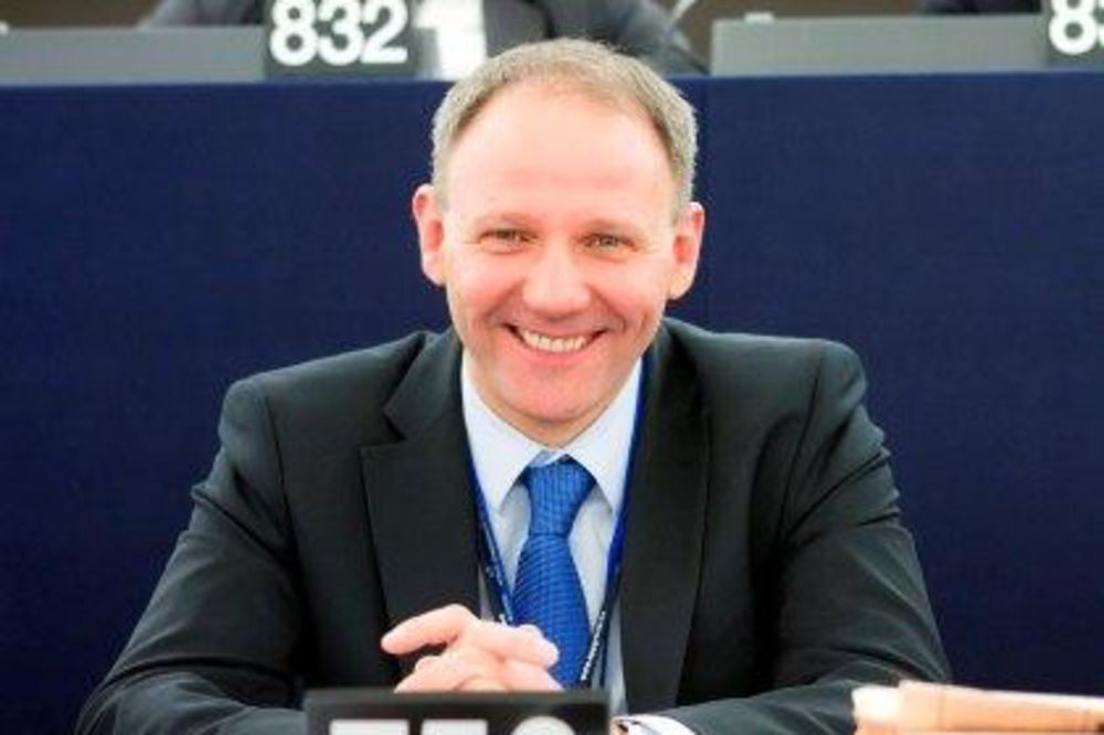 PRIVEDEN: Šef Evropskog parlamenta nemačke carinike poredio s Hitlerom