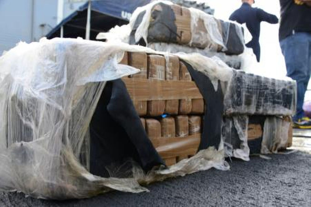 DEVET OPERACIJA: Zaplenjen kokain vredan 122 miliona dolara!