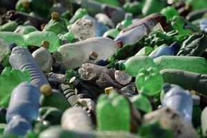 SRBIJA SE GUŠI: Godišnje bacimo oko 50.000 tona ambalažne plastike, kad se zapali postaje veliki zlikovac