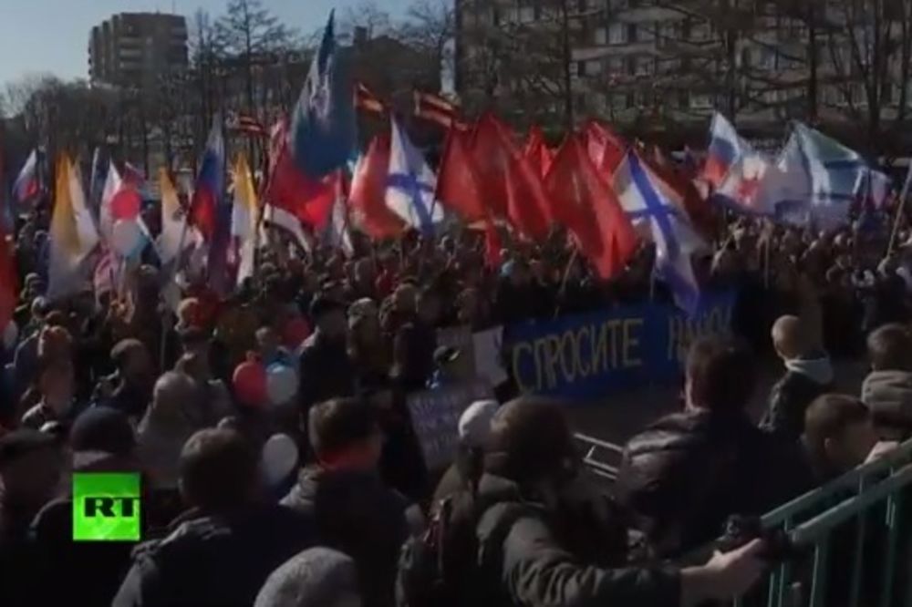 POGLEDAJTE: Na Puškinovom trgu počeo miting podrške Rusima u Ukrajini