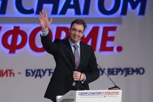 Vučić: Borimo se da promenimo Srbiju i da našoj deci obezbedimo bolju budućnost!