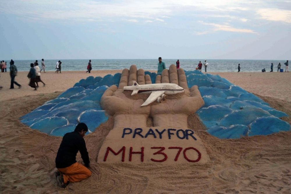 KOBNI LET MH370: Među 4 tone egzotičnog voća bila i bomba?