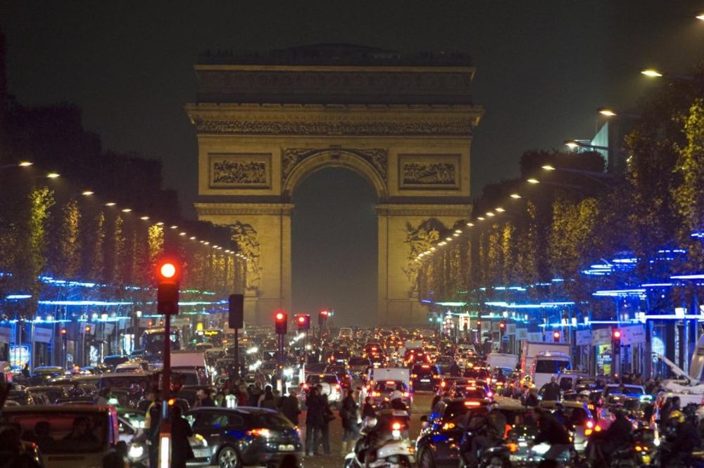 KAO NEKAD KOD NAS: Pariz uveo par-nepar za vozače!