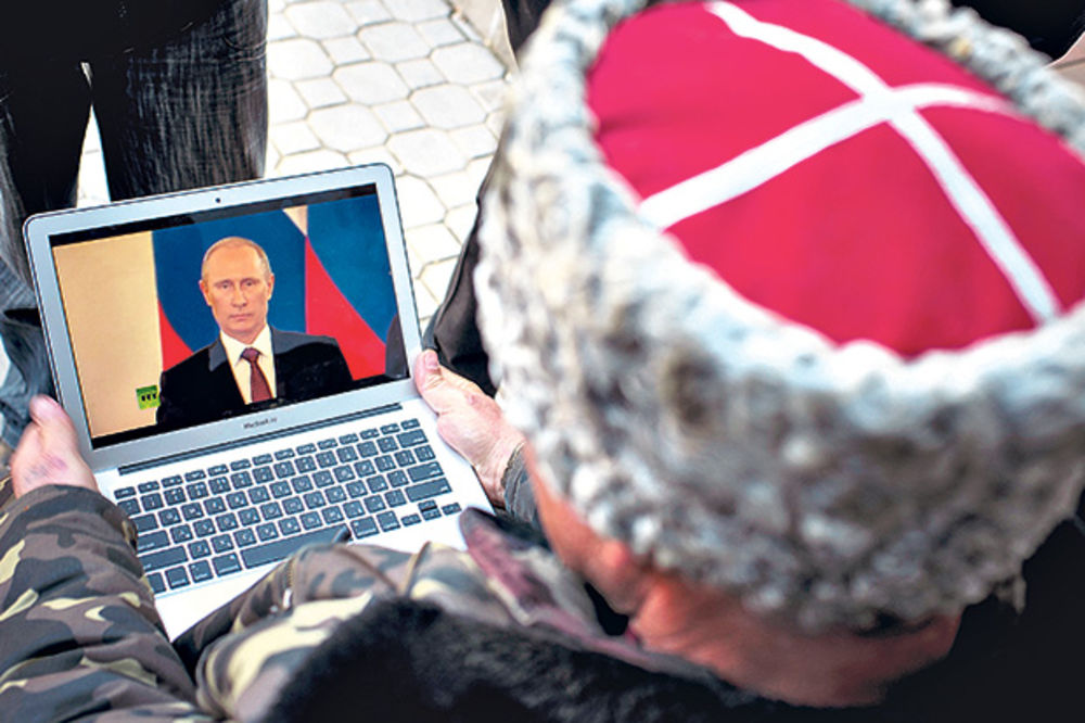 Na Krimu sa oduševljenjem slušali lidera Rusije