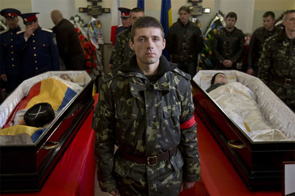 OVO JE KRIM: Ukrajinski oficir odaje poštu poginulom ruskom policajcu i ukrajinskom vojniku
