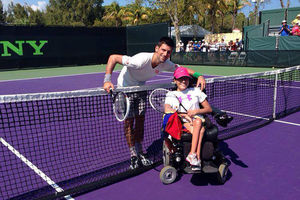 ČOVEK VELIKOG SRCA: Novak igrao tenis sa obolelom devojčicom i naučio važnu životnu lekciju