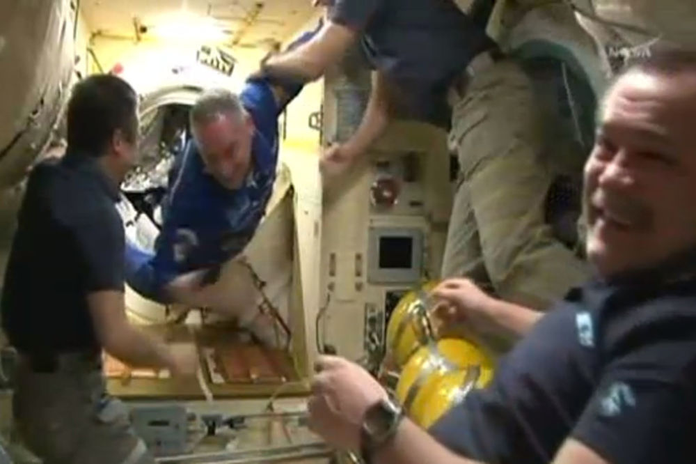 KAŠNJENE U SVEMIRU: Sojuz konačno dovezao astronaute na MSS!