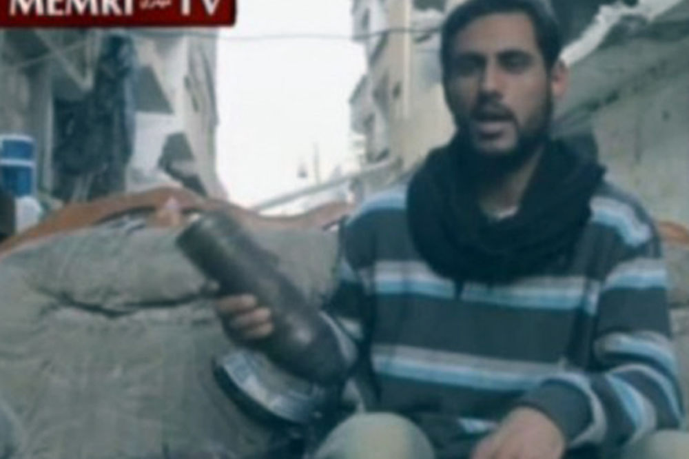 VAŽNO MU JE DA BACA: Bio prvak Sirije u bacanju kugle, danas baca bombe!