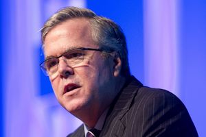 BUDUĆI PREDSEDNIK SAD: Džob Buš prvi kandidat republikanaca za Belu kuću