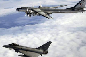 RUSI DALI UZBUNU BRITANCIMA: Dva lovca presrela bombardere TU-95 nad Škotskom!