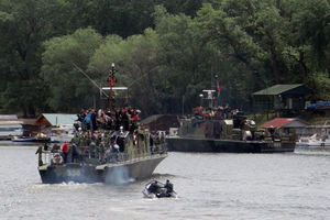 OTVORENI DAN: Pripadnici Rečne flotile i građani družili se u Novom Sadu!