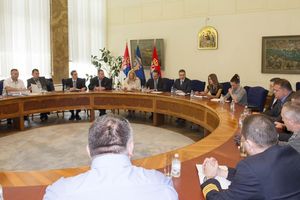 Ministar Stefanović sastao se sa predstavnicima policijskih sindikata!