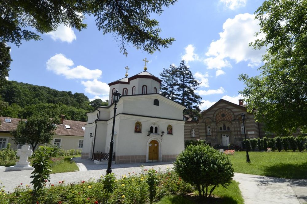 TRAGEDIJA U BEOGRADU: Monahinja se obesila u manastiru Rakovica?!
