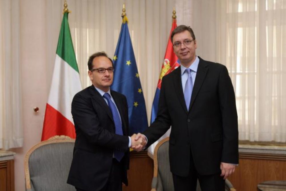 ČESTITKA: Italijanski premijer Renci pozvao Vučića u Rim