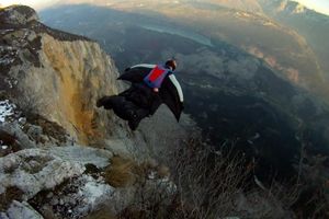 ČOVEK VEVERICA: Kragujevčanin bez padobrana leteo 250 puta