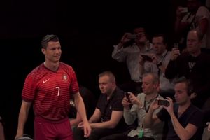 NOVA REKLAMA: Ronaldo maneken