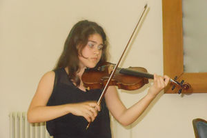 ČITAOCI KURIRA POMAŽU: Talentovana Stefanija (14) dobija violinu!