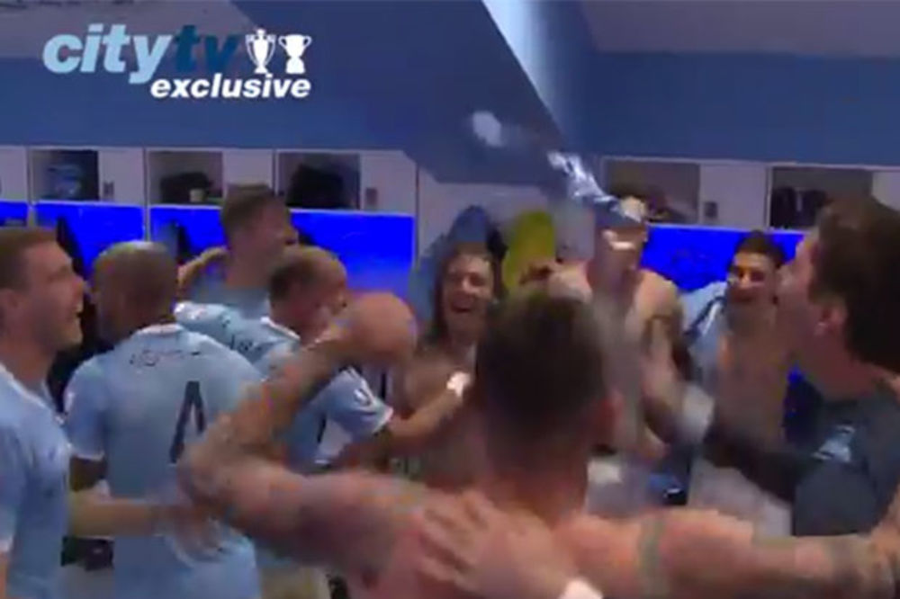 SENZACIONALNO: Fudbaleri Sitija slavili titulu uz Tomu Zdravkovića i Anu Bekutu (VIDEO)
