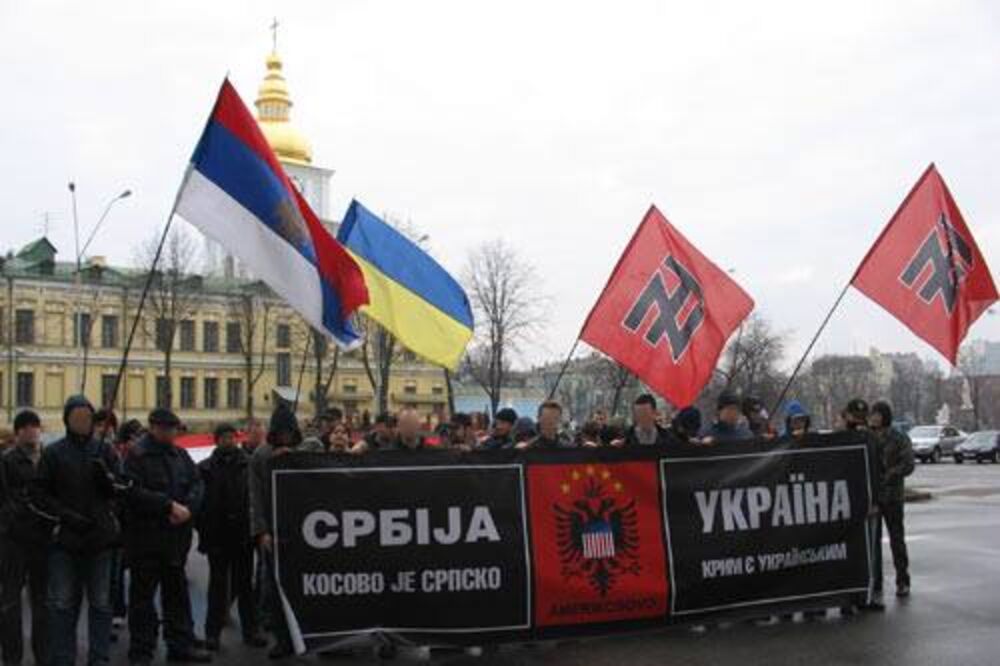 UKRAJINSKI FAŠISTI MEĐU SRBIMA: Kosovo je Srbija, Krim je Ukrajina!