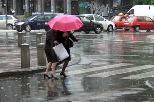 NE ZABORAVITE KIŠOBRANE: U Srbiji danas oblačno sa pljuskovima i grmljavinom