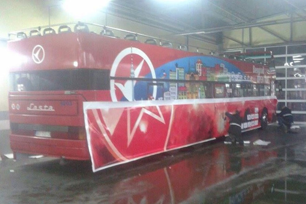 POGLEDAJTE: Ovo je autobus u kojem će se voziti fudbaleri Crvene zvezde