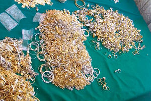 PLJAČKA U LAPOVU: Lopovi odneli nakit vredan milion dinara!