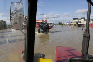 BiH: Voda se povlači, broj žrtava raste, najteže na području Orašja, Šamca, Brčkog i Bijeljine