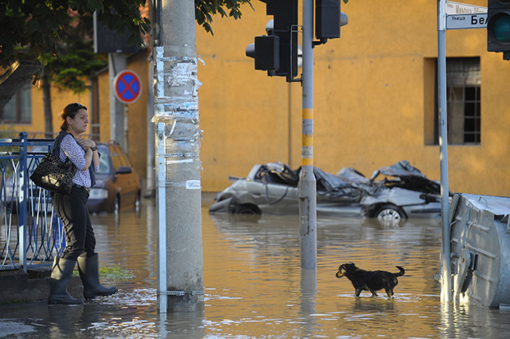 BiH ponudila pomoć Srbiji u borbi protiv poplava!