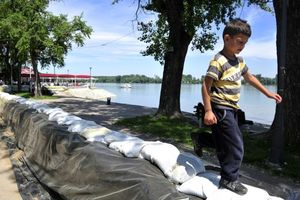 UŽIVO POPLAVE BEOGRAD: Obale oko Beograda dobro utvrđene!