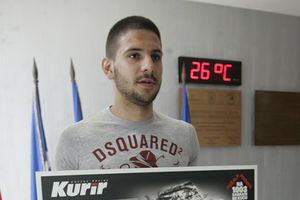 SRBIJA TO MOŽE: Aleksandar Mitrović podržao akciju pošalji SMS na 1003!