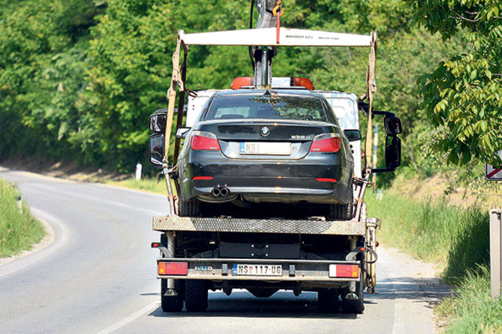 LIKVIDACIJA VOJISLAVA ŠKRBIĆA: Policija ima osumnjičenog, pronađen BMW kojim su umakle ubice!