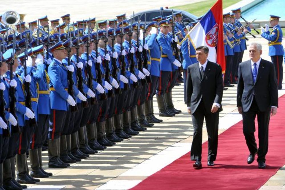 PAHOR KOD NIKOLIĆA: Slovenački predsednik dočekan uz najviše počasti