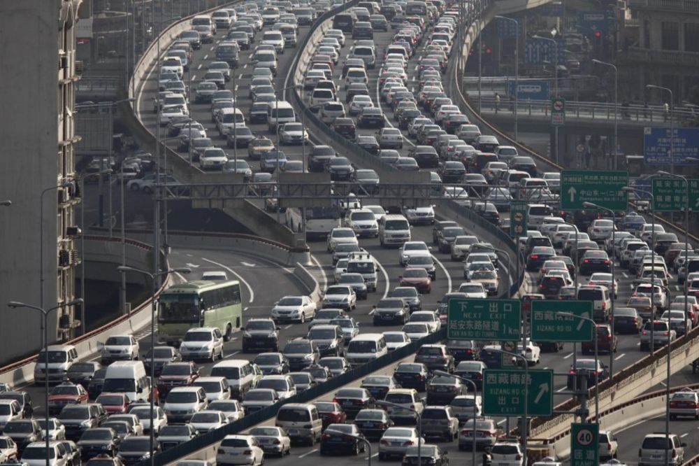 KINA: 6 miliona vozila ide u staro gvožđe zarad čistijeg vazduha