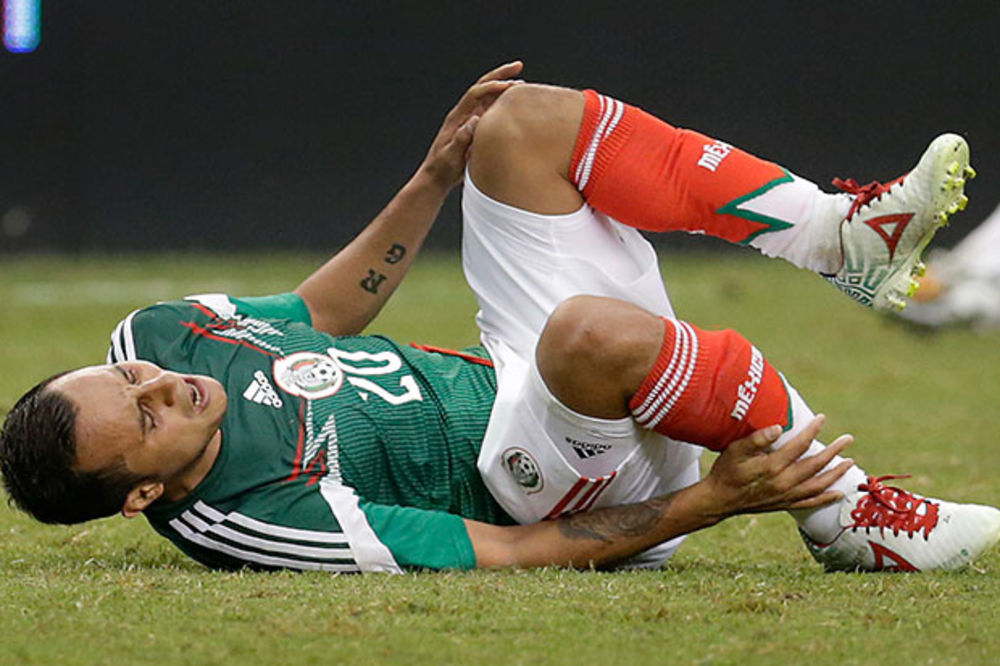 UZNEMIRUJUĆI VIDEO: Užasna povreda Montesa šokirala Meksikance uoči SP!
