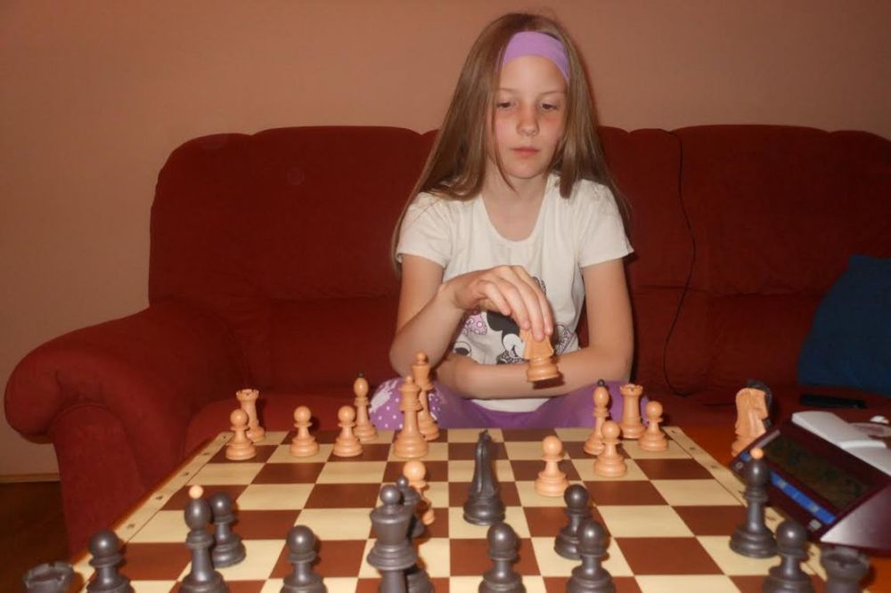 NE SVOJOM KRIVICOM: Marijana Bilić šahovski vunderkind u šahmat poziciji!