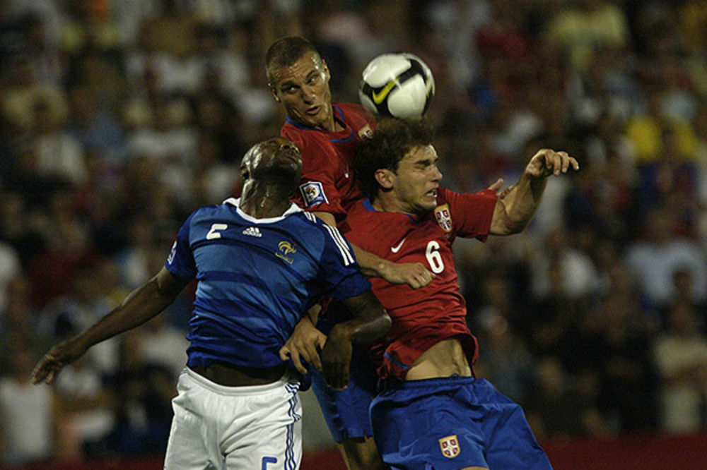 UEFA: Ivanović i Vidić u najboljem timu koji neće igrati na Svetskom prvenstvu