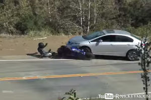 (VIDEO) VIŠE SREĆE NEGO PAMETI: Evo šta je uradio kad je podleteo pod auto