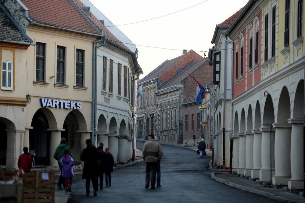 Pravoslavni vernici u Vukovaru obeležili Vaskrs