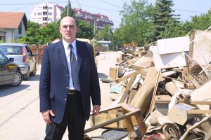 PRINC VLADIMIR U SVILAJNCU: Udruženje Monarhista Srbije pomaže poplavljenim područjima