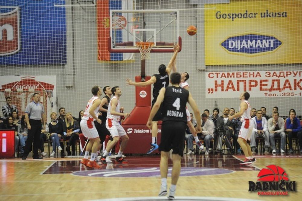 LAKO DO FINALA: Partizan se poigravao sa Radničkim, čeka rivala za odbranu titule