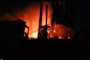 (VIDEO) HAVARIJA PRED OČIMA: Najmanje 5 mrtvih u eksploziji u rafineriji u Sibiru