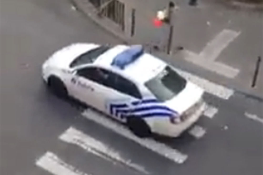 POGLEDAJTE: Policajci ludovali u Briselu posle pobede Belgije