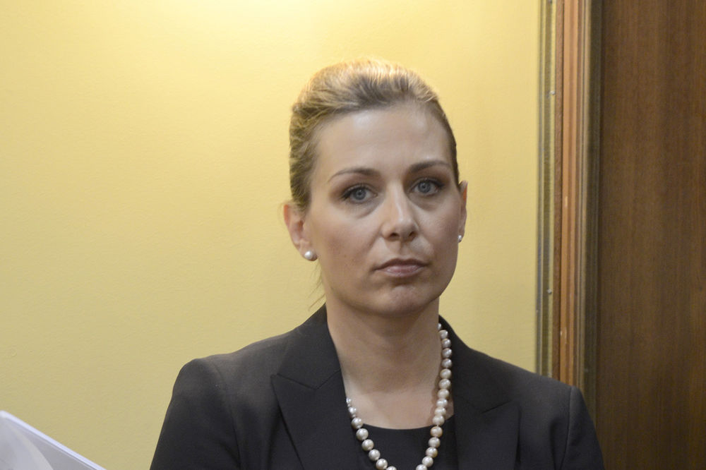 SKANDAL: Srpska ambasadorka u Italiji najavljena na fašističkom skupu