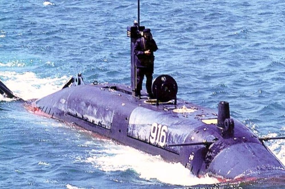 JOŠ DA IMAMO MORE: Crna Gora poklonila Srbiji podmornicu!