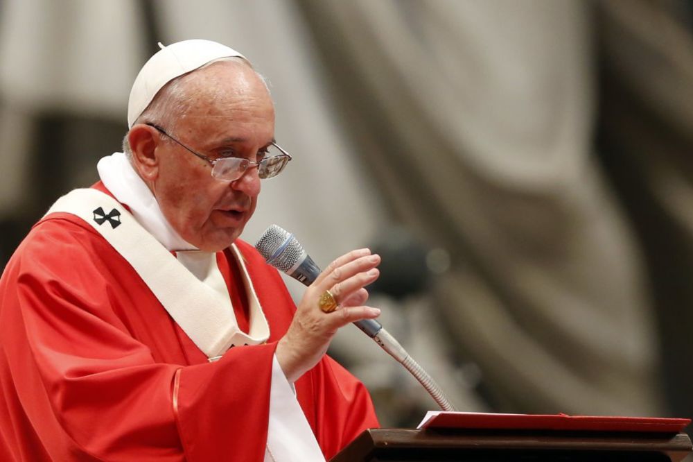 Papa obećao rešavanje pitanja celibata sveštenika